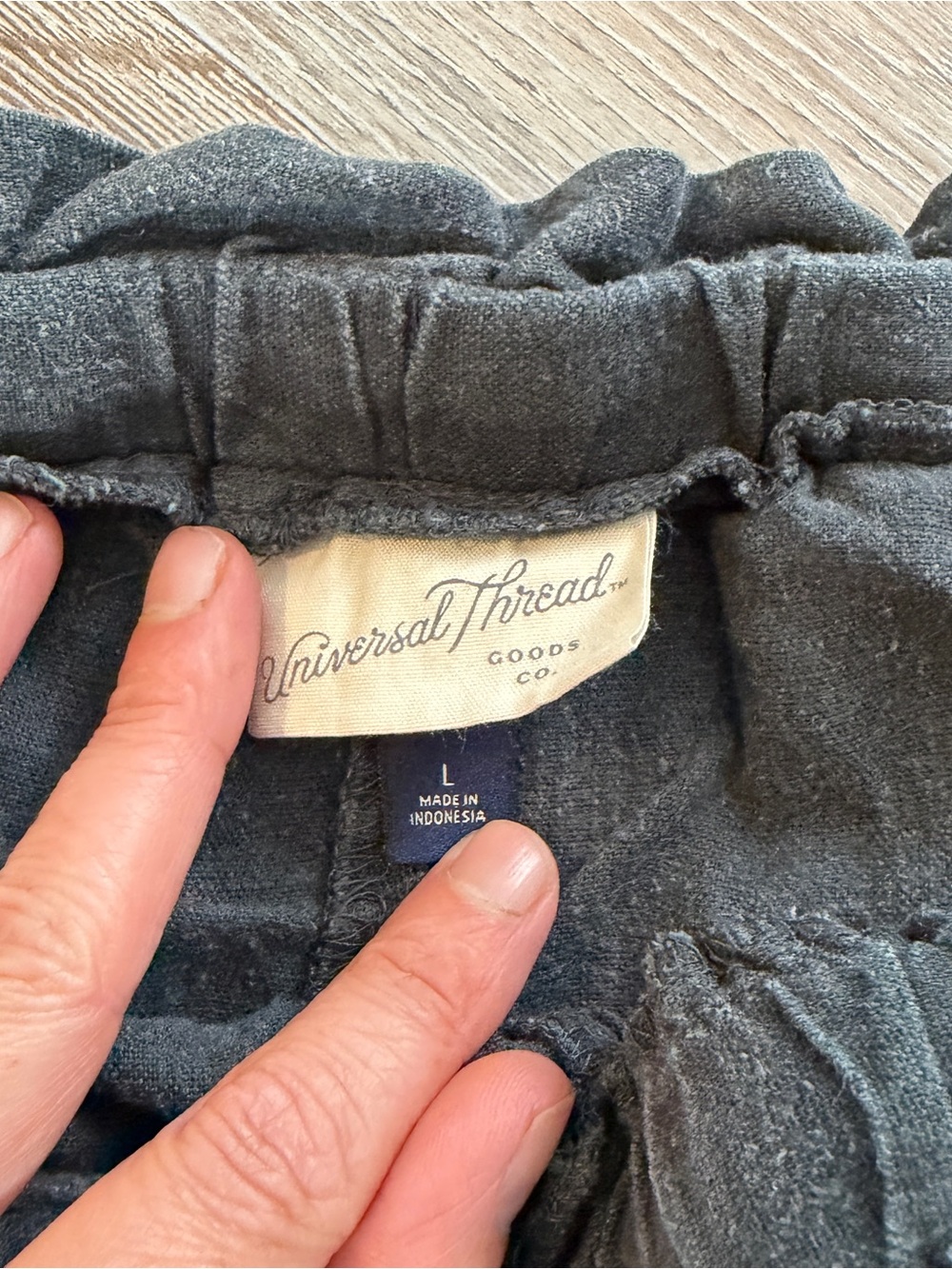 Universal Thread shorts - Picture 2 of 3